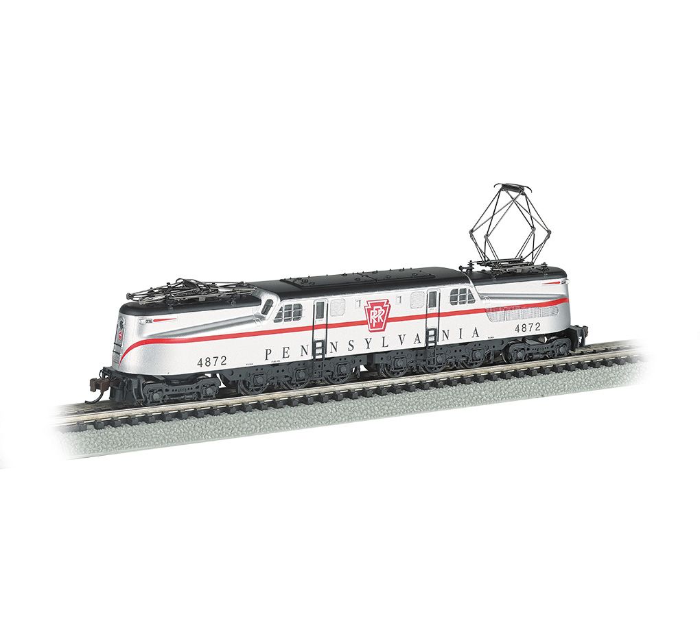 Bachmann 65354, N Scale GG-1 Electric with Sound Value DCC, PRR Silver w  Red Stripe #4872