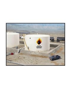 933-3167 Walthers Cornerstone HO Wide Oil Storage Tank w/Berm