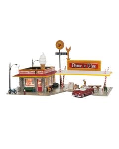 Woodland Scenics BR4929 Drive 'N' Dine Drive-In Restaurant - Built-&-Ready Landmark Structures(R) -- Assembled - 4-1/4 x 2-29/32" 10.7 x 7.4cm