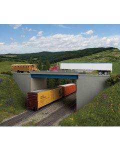 933-4565 Walthers Cornerstone HO Scale Modern Steel and Concrete Overpass With Pipe Railings Kit
