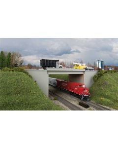 933-4566 Walthers Cornerstone HO Scale Modern Concrete Overpass Kit
